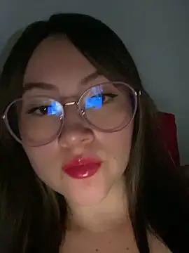 Snapshot of ValentinaOrtiz3 chatting on March 4, 2:06 am ValentinaOrtiz3 online show from March 4, 2:06 am