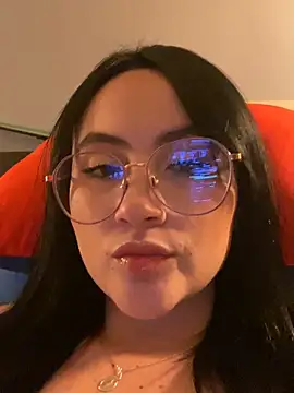 Snapshot of ValentinaOrtiz3 chatting on October 24, 1:24 am ValentinaOrtiz3 online show from October 24, 1:24 am