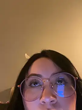 Snapshot of ValentinaOrtiz3 chatting on November 6, 2:12 am ValentinaOrtiz3 online show from November 6, 2:12 am