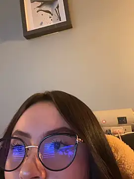 ValentinaOrtiz3 online show from May 7, 10:48 pm