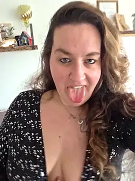 justtess online show from January 6, 9:02 am