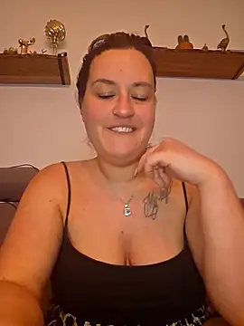 justtess online show from March 17, 7:39 pm