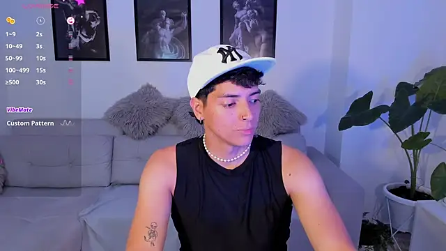 Snapshot of _JacobMiller__ chatting on February 18, 4:37 am JacobMiller online show from February 18, 4:37 am