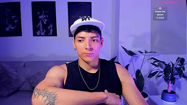 Snapshot of _JacobMiller__ chatting on April 16, 4:13 am JacobMiller online show from April 16, 4:13 am