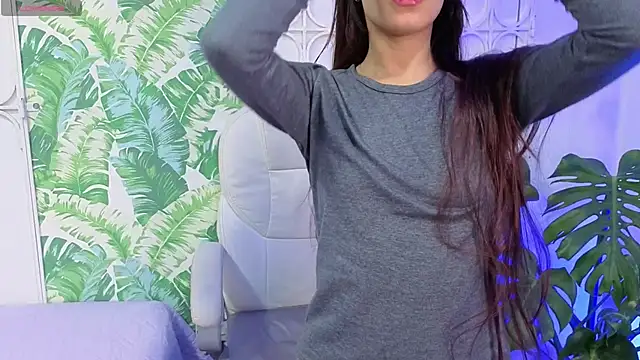 Snapshot of sara_sharma_ chatting on November 10, 3:33 pm sara sharma online show from November 10, 3:33 pm