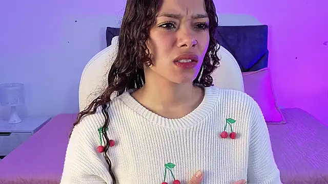 Snapshot of sara_sharma_ chatting on November 26, 1:23 pm sara sharma online show from November 26, 1:23 pm