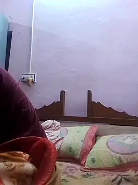 Snapshot of Hot_couple493 chatting on February 11, 9:03 pm Hot couple493 online show from February 11, 9:03 pm