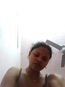 Snapshot of Hot_couple493 chatting on February 13, 8:13 pm Hot couple493 online show from February 13, 8:13 pm