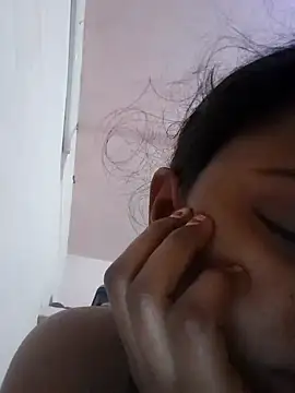 Snapshot of Hot_couple493 chatting on February 22, 11:13 pm Hot couple493 online show from February 22, 11:13 pm