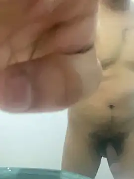 Snapshot of jonzzvergs chatting on February 28, 6:47 am jonzzvergs online show from February 28, 6:47 am