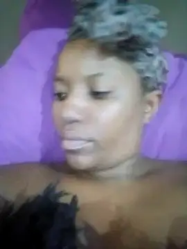 Snapshot of Coco_Nile chatting on February 18, 4:37 am Coco Nile online show from February 18, 4:37 am
