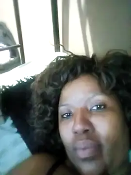 Snapshot of Coco_Nile chatting on February 19, 6:00 pm Coco Nile online show from February 19, 6:00 pm