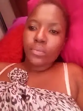 Snapshot of Coco_Nile chatting on February 23, 11:33 am Coco Nile online show from February 23, 11:33 am