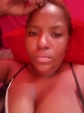 Snapshot of Coco_Nile chatting on February 24, 2:58 pm Coco Nile online show from February 24, 2:58 pm