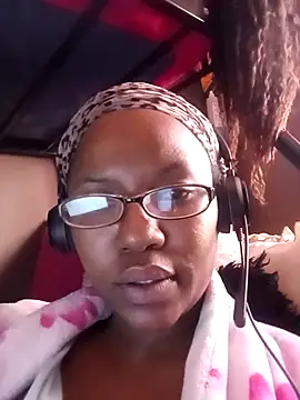 Snapshot of Coco_Nile chatting on September 26, 10:41 am Coco Nile online show from September 26, 10:41 am