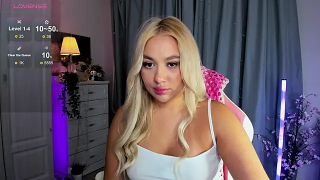 Snapshot of _Loneve__ chatting on November 29, 4:10 pm Loneve online show from November 29, 4:10 pm