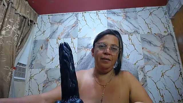 Snapshot of alina_maturehot chatting on June 19, 6:29 am alina maturehot online show from June 19, 6:29 am