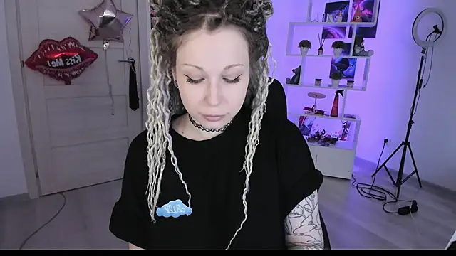 HoneySallyMoore online show from September 14, 12:26 pm