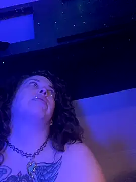 favoritestepsis online show from October 25, 11:10 pm