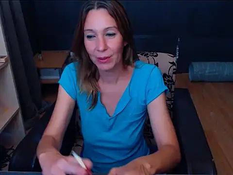 Snapshot of hannaha chatting on July 25, 6:49 pm hannaha online show from July 25, 6:49 pm