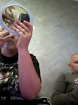 Snapshot of Greta_Tamar chatting on November 14, 5:39 am Greta Tamar online show from November 14, 5:39 am