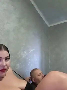 Snapshot of Greta_Tamar chatting on December 3, 6:54 am Greta Tamar online show from December 3, 6:54 am