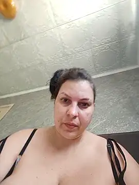 Snapshot of Greta_Tamar chatting on June 18, 9:14 am Greta Tamar online show from June 18, 9:14 am