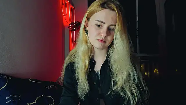 Snapshot of Alexa_Pirs chatting on March 7, 5:38 pm Alexa Pirs online show from March 7, 5:38 pm