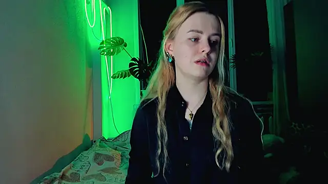 Snapshot of Alexa_Pirs chatting on March 14, 7:34 pm Alexa Pirs online show from March 14, 7:34 pm