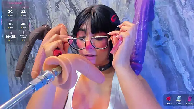 Snapshot of linda_sofi__ chatting on June 10, 8:52 pm linda sofi online show from June 10, 8:52 pm