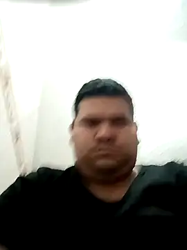 Snapshot of oscarshow24 chatting on December 14, 10:03 pm oscarshow24 online show from December 14, 10:03 pm