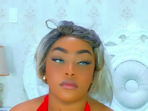 TianahGlow online show from March 7, 8:39 pm