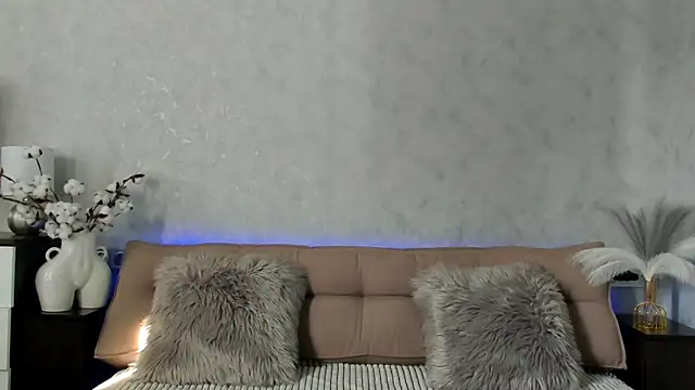 Snapshot of Tina_Mart chatting on March 11, 11:55 am Tina Mart online show from March 11, 11:55 am