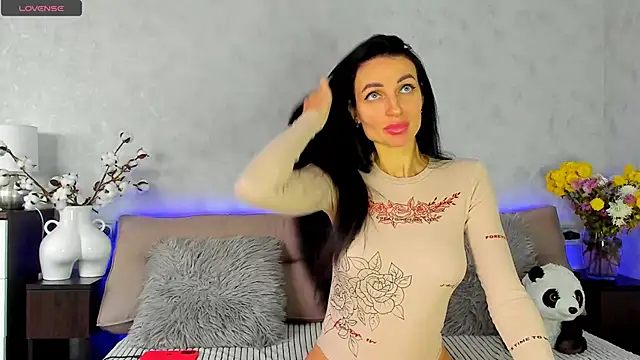 Snapshot of Tina_Mart chatting on October 26, 11:27 am Tina Mart online show from October 26, 11:27 am