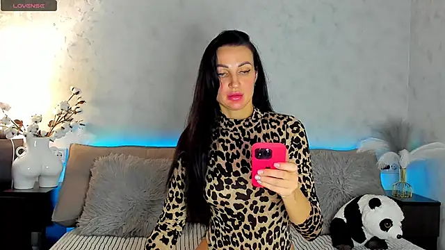 Snapshot of Tina_Mart chatting on November 4, 1:54 pm Tina Mart online show from November 4, 1:54 pm