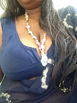 Snapshot of SX-JUHI chatting on November 14, 8:40 pm SX-JUHI online show from November 14, 8:40 pm