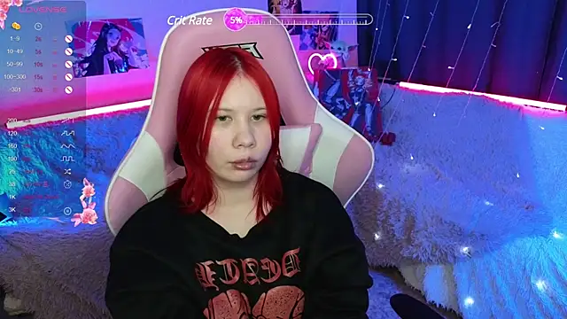 Little kitsune1707 online show from March 5, 8:10 pm