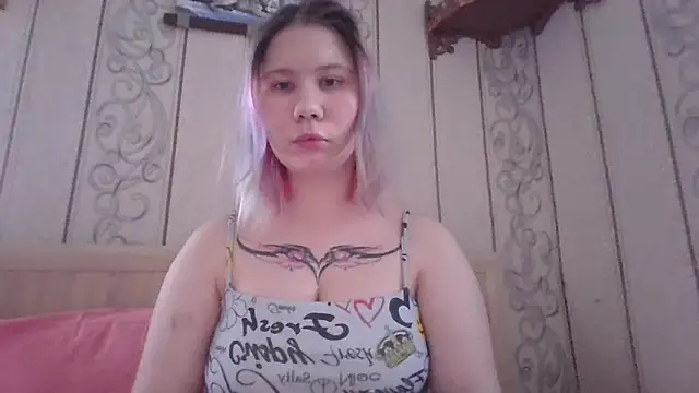 Little kitsune1707 online show from October 1, 8:53 am