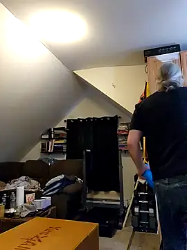 Snapshot of HardSteele97 chatting on January 8, 9:28 pm HardSteele97 online show from January 8, 9:28 pm