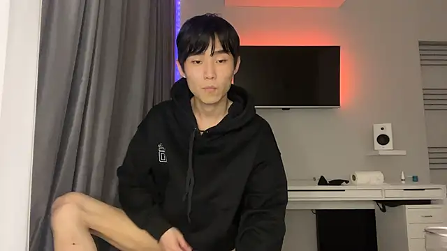 Snapshot of Brian_Stars chatting on February 28, 6:20 pm Brian Stars online show from February 28, 6:20 pm