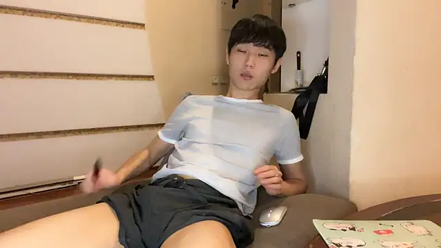 Snapshot of Brian_Stars chatting on December 4, 6:16 pm Brian Stars online show from December 4, 6:16 pm