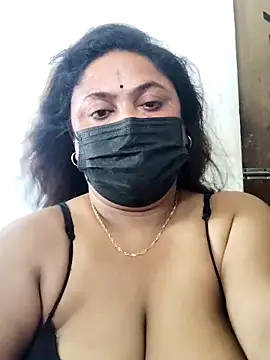Snapshot of rani130 chatting on May 16, 2:19 am rani130 online show from May 16, 2:19 am