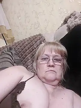 Snapshot of Violet5364 chatting on July 29, 9:02 pm Violet5364 online show from July 29, 9:02 pm