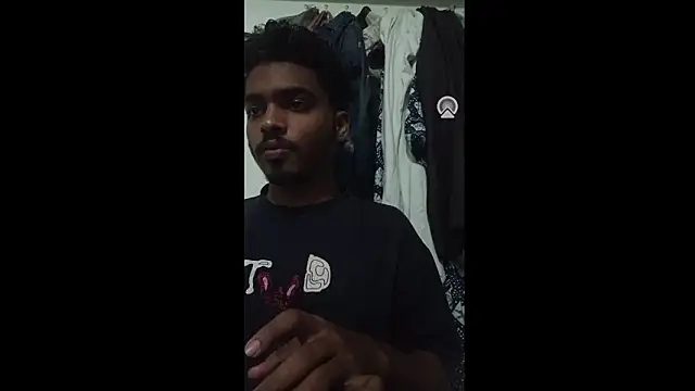 Snapshot of Harsh424242 chatting on March 4, 6:39 pm Harsh424242 online show from March 4, 6:39 pm