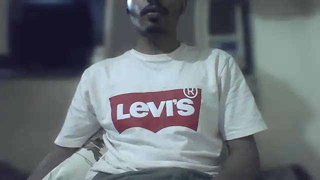 Snapshot of Harsh424242 chatting on September 13, 12:38 pm Harsh424242 online show from September 13, 12:38 pm