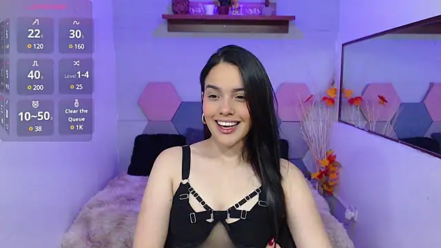 Snapshot of Lana_Pearce chatting on February 24, 1:21 pm Lana Pearce online show from February 24, 1:21 pm