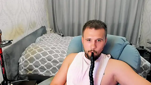 Snapshot of Vladik_b chatting on August 1, 5:45 pm Vladik b online show from August 1, 5:45 pm