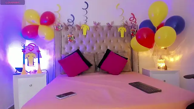 Snapshot of CandieGilson__ chatting on June 14, 1:02 pm CandieGilson online show from June 14, 1:02 pm