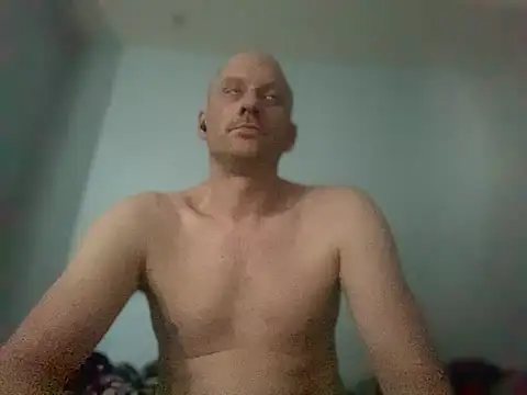 Snapshot of Krzysiekg123 chatting on February 19, 1:39 pm Krzysiekg123 online show from February 19, 1:39 pm