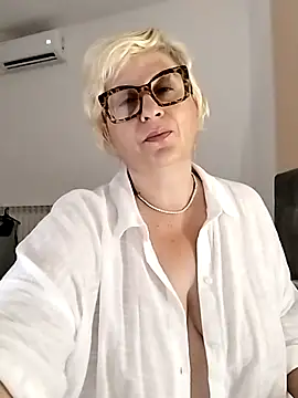 Snapshot of Pumabionda chatting on July 15, 4:45 pm Pumabionda online show from July 15, 4:45 pm
